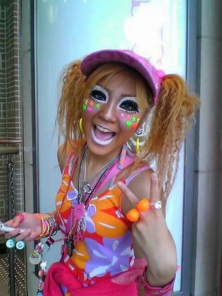 Ganguro is going West! (48 pics+2 videos)