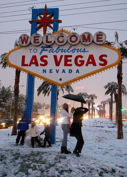 Snowy Las Vegas (10 photos)
