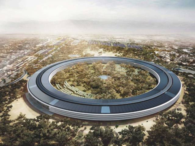 Apple’s Newly Built $5 Billion Campus Looks Like A Space Ship From The Height Of Drone’s Flight