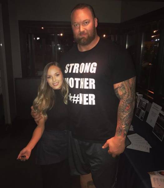 Mountain From “Game Of Thrones” Has Found Himself A Girlfriend Who Is Almost Twice Smaller Than Him