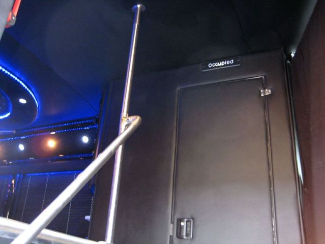 Party Bus (16 pics)