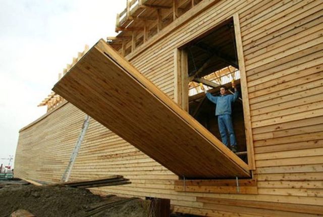 A man built a Noah’s Arch (8 photos)