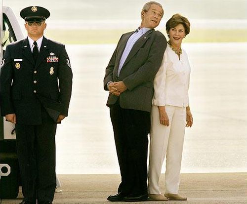 Facial expressions of George Bush (29 photos)
