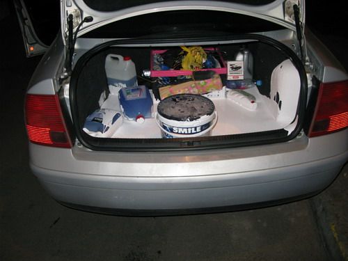 A bad surprise in the trunk (4 photos)