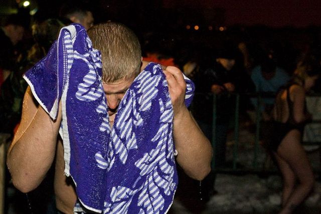 The feast of the Baptism of the Lord in Russia (17 pics)