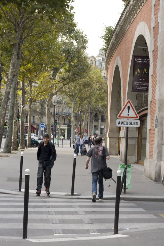 About the French with humor (50 pics)