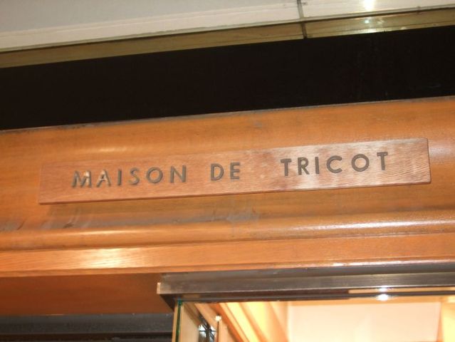 About the French with humor (50 pics)