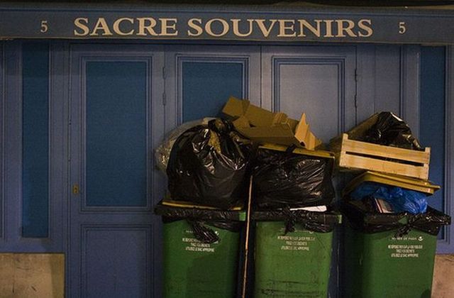 About the French with humor (50 pics)