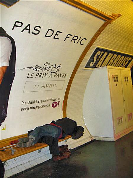 About the French with humor (50 pics)