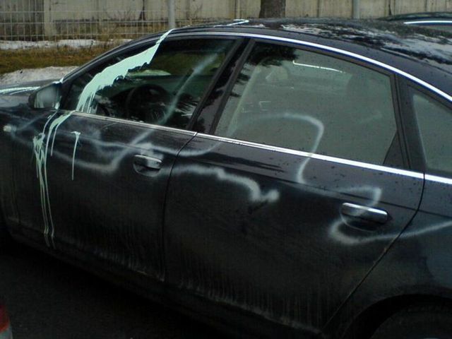 Revenge is sweeter far than flowing honey (47 photos)