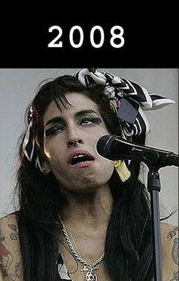 Degradation of Amy Winehouse (6 pics)