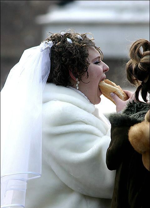 Amusing pictures from weddings (100 pics)