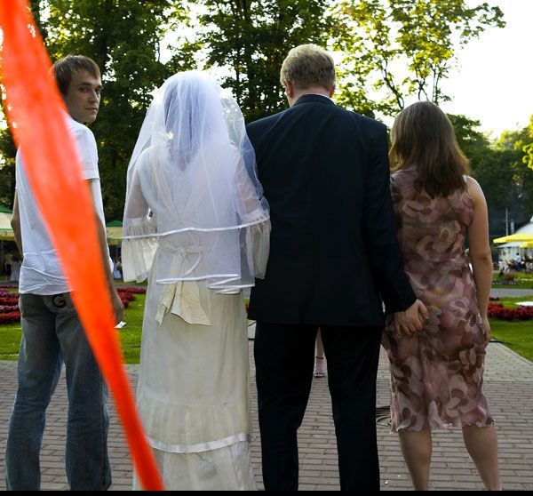 Amusing pictures from weddings (100 pics)