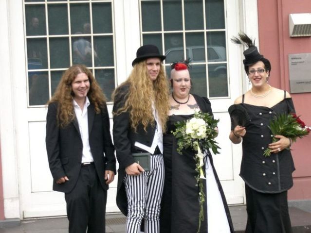 Amusing pictures from weddings (100 pics)