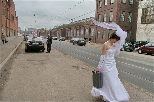 Amusing pictures from weddings (100 pics)
