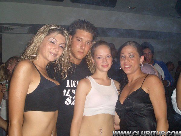 Golden youth (194 pics)