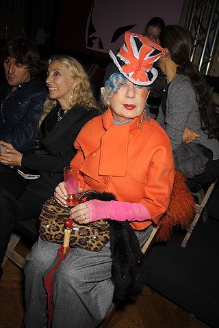 Grandma-freak (32 pics)