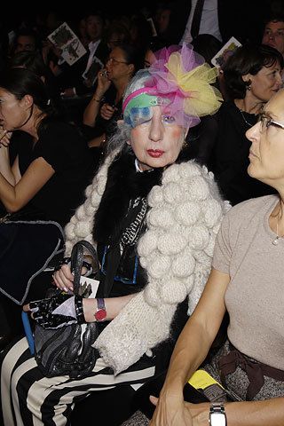Grandma-freak (32 pics)