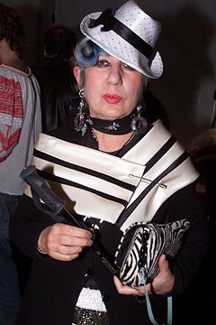 Grandma-freak (32 pics)