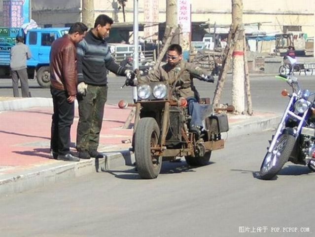 Very interesting bike (7 pics)