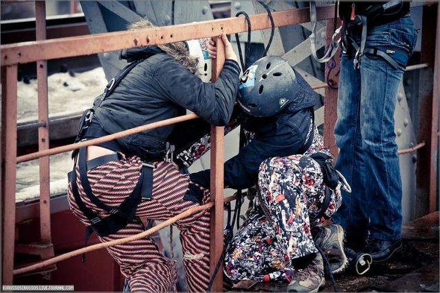 Rope-jumping it’s craziness (25 pics + 1 video)