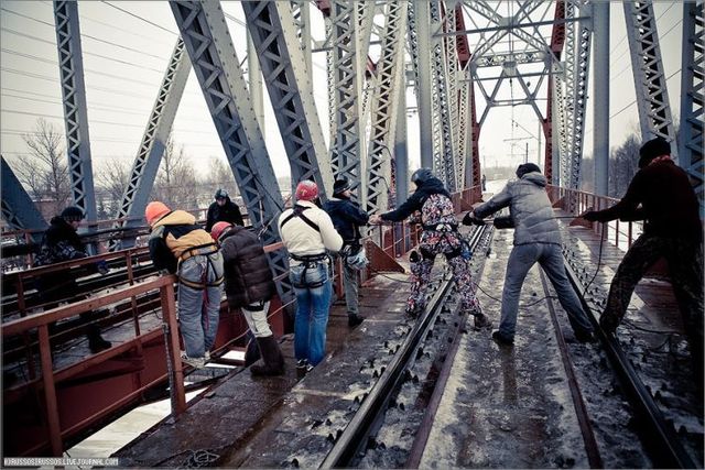 Rope-jumping it’s craziness (25 pics + 1 video)