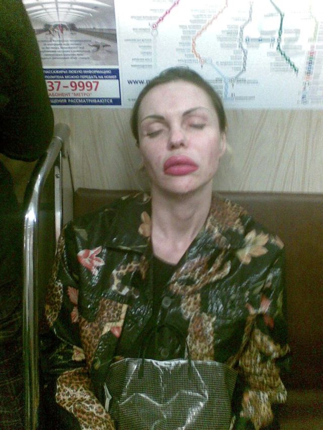 Oddies in subway (71 pics)