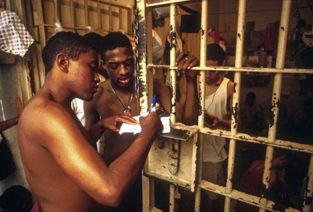 Cruel truth about Brazilian prisons  (21 pics)