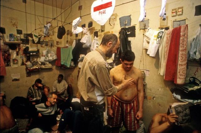 Cruel truth about Brazilian prisons  (21 pics)