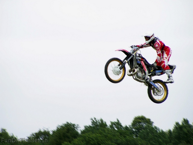 Wow! Freestyle Motocross Stunts (10 photos)
