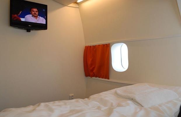 Plane converted into a hostel in Stockholm (14 photos)
