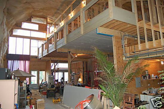 Wow ! A cave house (13 pics)