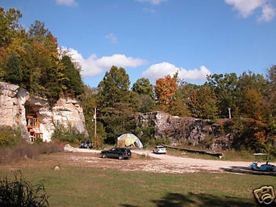 Wow ! A cave house (13 pics)