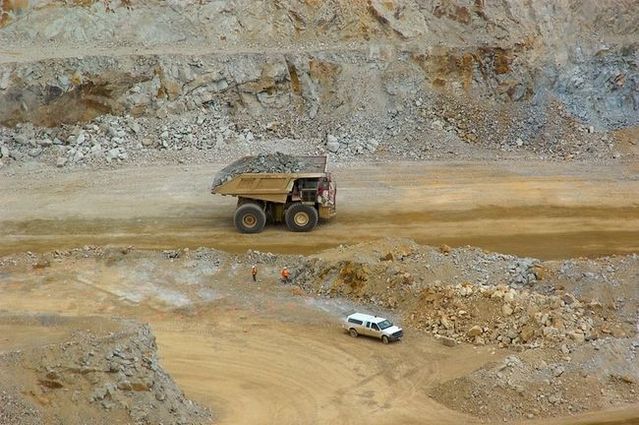 Four wheel giants (33 pics)