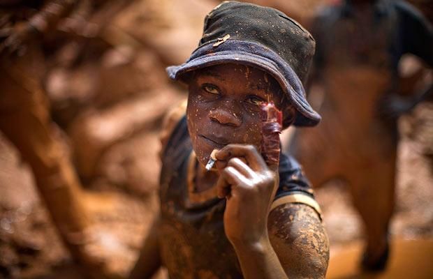 The gold mining in the Congo (15 photographs)