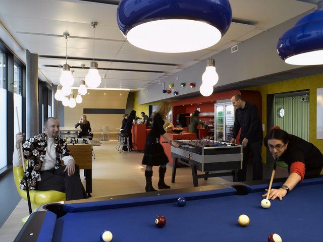 Google Offices (Googleplex) around the world (63 pics)