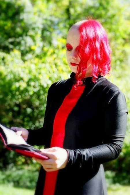 Gothic marriages (46 pics)