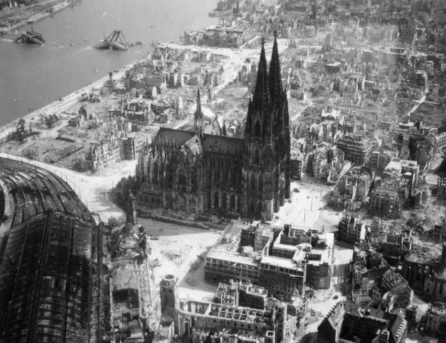 German cities after the Second World War (19 pics)