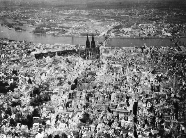 German cities after the Second World War (19 pics)