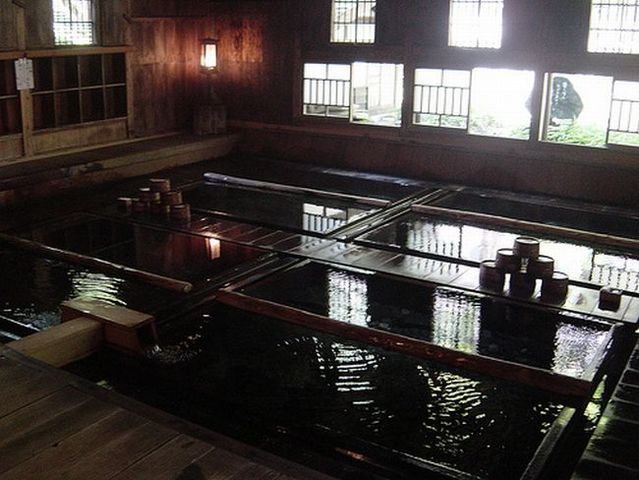 Oldest hotel in the world (16 pics)