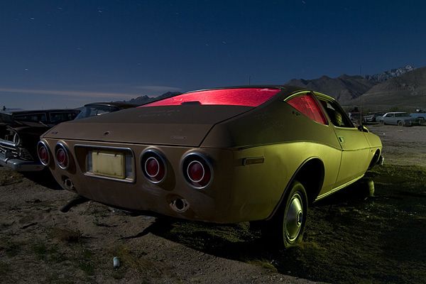 Abandonned retro cars (20 photos)
