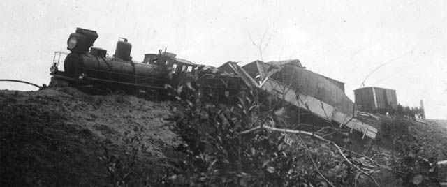 Train accidents (50 pics + 1 video)