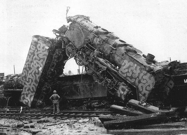 Train accidents (50 pics + 1 video)
