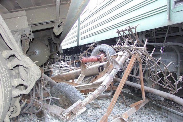 Train accidents (50 pics + 1 video)