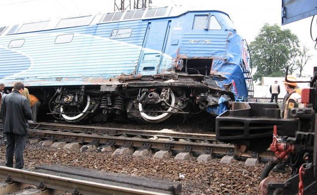 Train accidents (50 pics + 1 video)