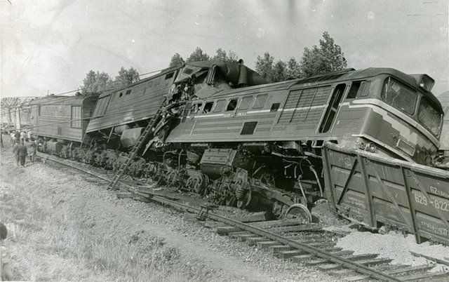 Train accidents (50 pics + 1 video)