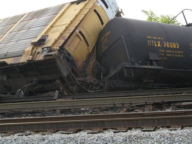 Train accidents (50 pics + 1 video)