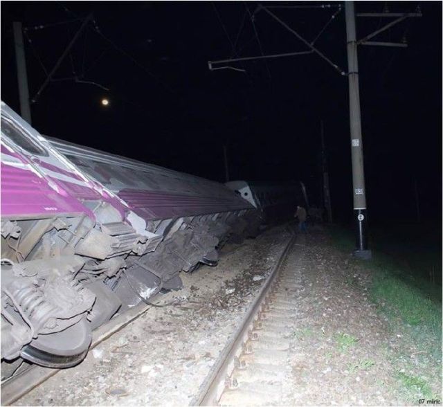 Train accidents (50 pics + 1 video)