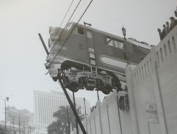Train accidents (50 pics + 1 video)