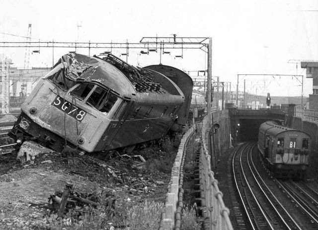 Train accidents (50 pics + 1 video)